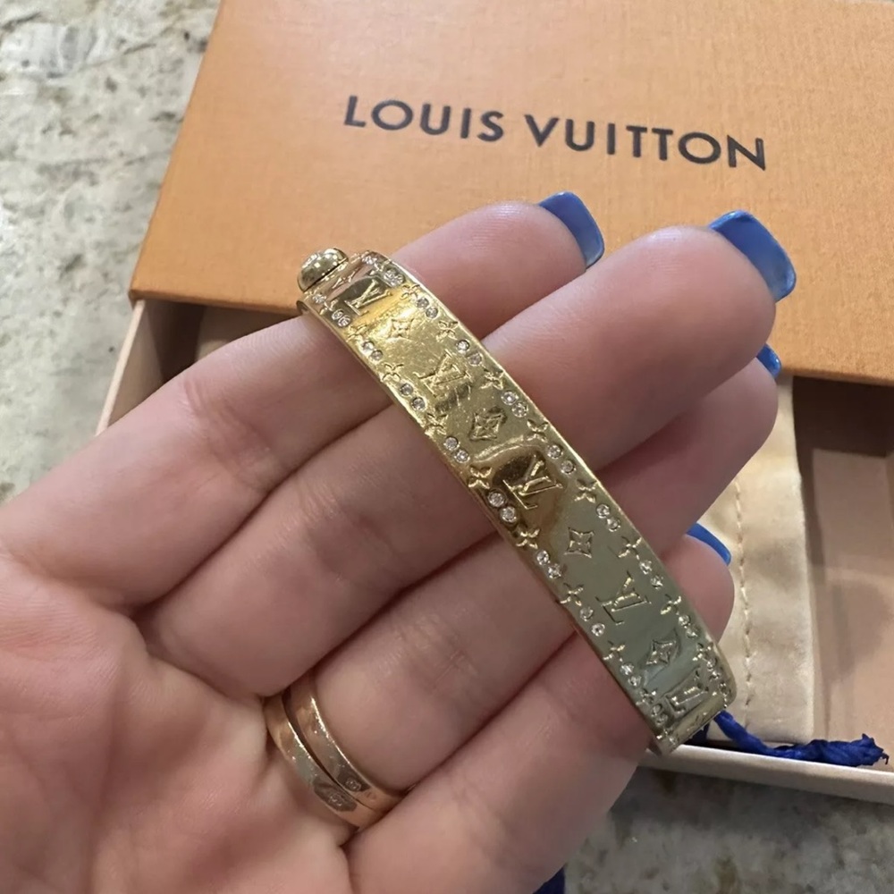 Louis Vuitton Nanogram Bangle. Used. In good condition. dust-bag & box included - Picture 5 of 8